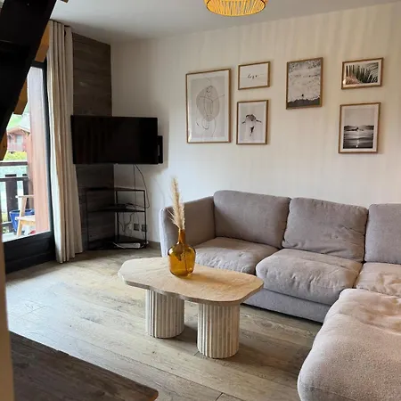 Beautiful Duplex 5 Minutes From The Center Межев